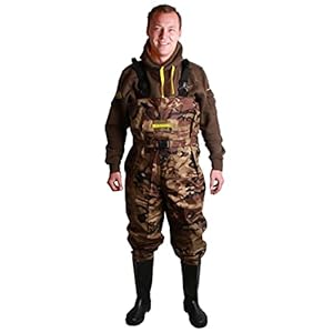 Ultimate Camo Waadpak – Maat 44 – Waterdicht Nylon pak met PVC laarzen – Camouflage Print