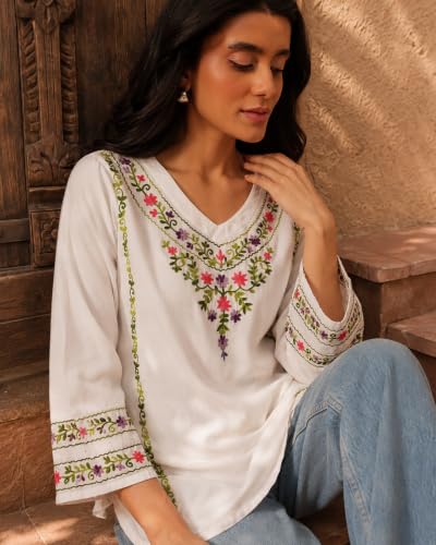 Image of QAZMI Women's Amina Kashmiri Embroidered V-Neck Short Kurti