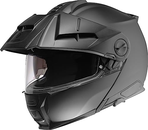 SCHUBERTH E2 rappresenta la seconda generazione di caschi adventure di SCHUBERTH ed è il secondo casco della gamma dotato di doppia omologazione P/J e conforme alla nuova norma ECE 22.06. SCHUBERTH E2 è il mix perfetto tra il comfort della famosa serie 