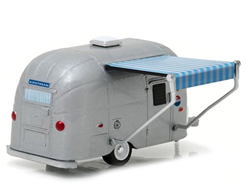 GREENLIGHT 1:64 HITCHED HOME SERIES 1 - VINTAGE AIRSTREAM BAMBI WITH AWNING SILVER 34010-F