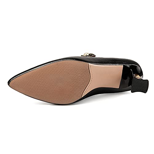 Bout pointu et talon bas pour ces chaussures à talons légères et chics