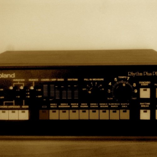 Retro Drum Machine Sample/ Rock!