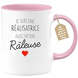 Pourquoi ce mug est fait pour une réalisatrice ? : Rien de tel qu'un mug de qualité pour savourer chaque gorgée de café ou de thé. Cette tasse originale l'accompagnera à chaque instant, que ce soit au travail en tant que Réalisatrice ou à la maison.