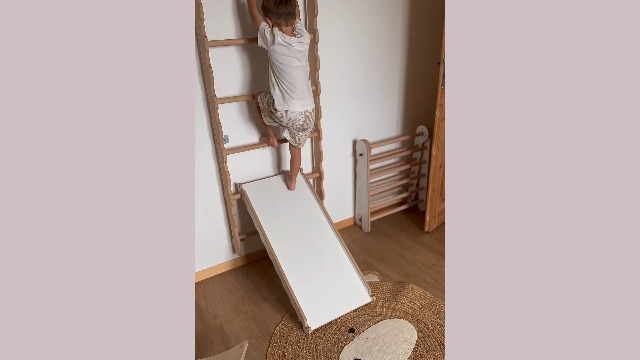MAMOI® Montessori Glijbaan voor binnen, glijplank voor