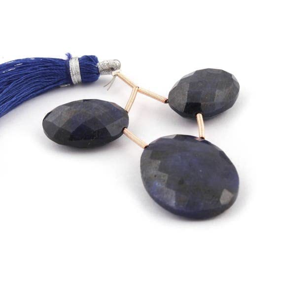 Perles briolettes en saphir bleu facetté de haute qualité 19-26mm