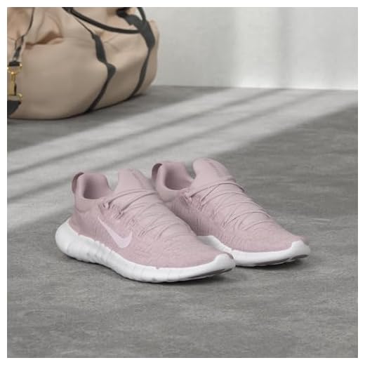 Nike T nis de corrida feminino, Violeta platinado/branco, 10.5