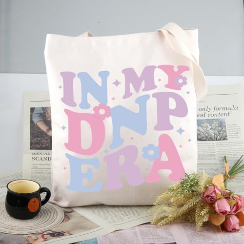 Bolso tote VAMSII para agradecimiento de graduados DNP: 'My DNP Era', regalo para futuros doctores en práctica de enfermería miniatura 5