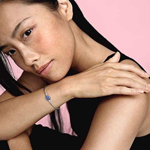 PANDORA Moments Sparkling Blue Disc Clasp Snake Chain Bracelet - Iconic Snake Chain - Charm Bracelet - Gift for Her - Sterling Silver & Sparkling Blue Crystal - With Gift Box - 7.1"3