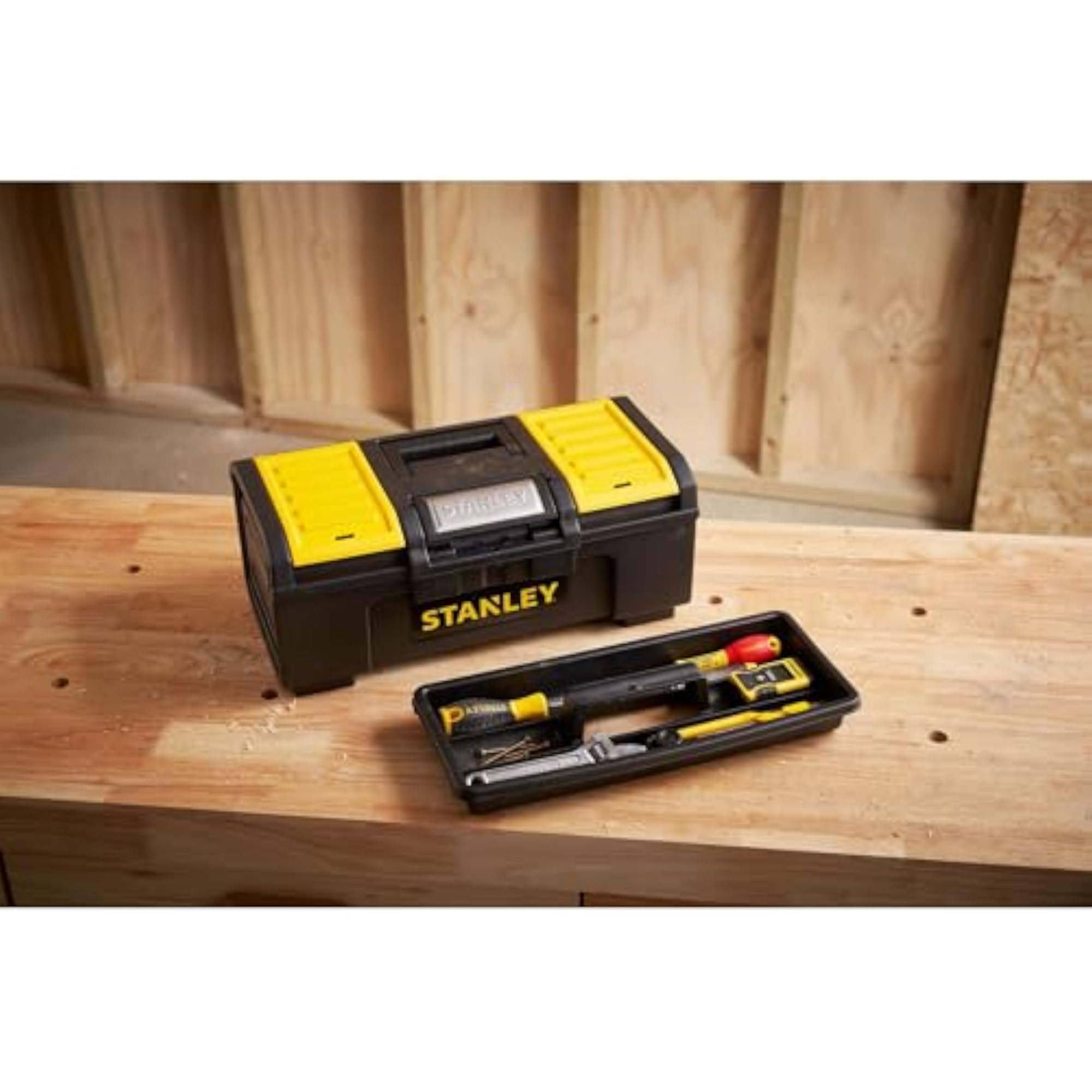 Heavy-Duty Portable Plastic Tool Box, 16 Kg Capacity