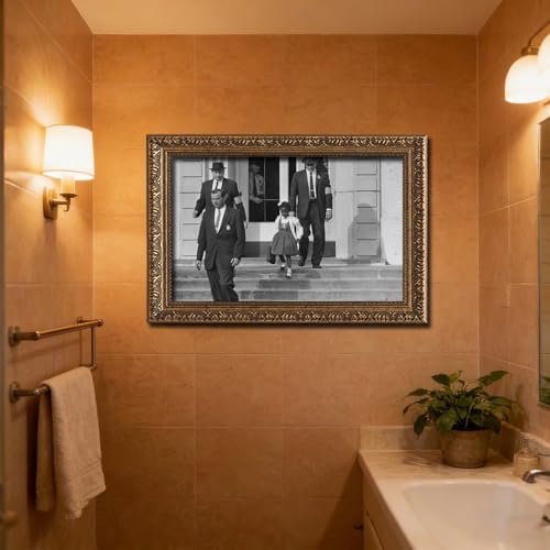 Impression sur toile Ruby Bridges US Marshals 61x91 cm pour déco salon - 6
