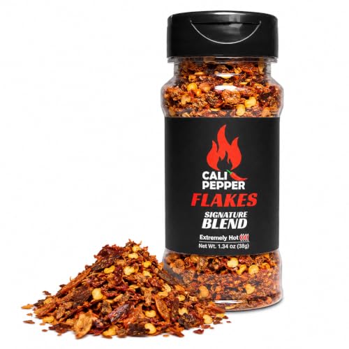 Cali Pepper Signature Blend Pepper Flakes, 1.34 oz (38 g), Carolina Reaper, Ghost Pepper, Trinidad Scorpion & Cayenne, Extra Hot 700,000+ SHU, Small Batch Chili Flakes