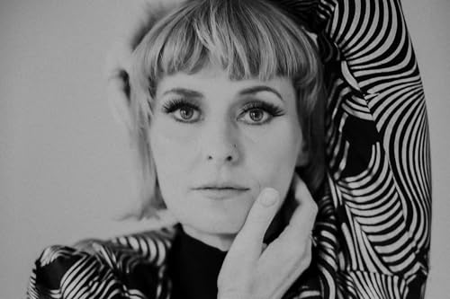 Singer-Songwriter Jenn Grant and The Daily Drum