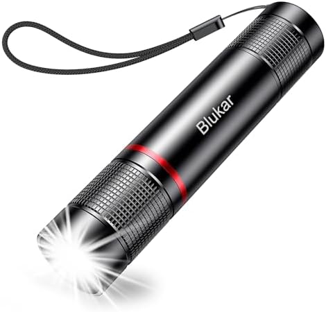 Blukar LED Taschenlampe Aufladbar, Superhelle Zoombare 2000L Mini Torch | 4 Lichtmodi, Langer Betriebsdauer, Wasserdichte Handlampe für Camping, Wandern, Outdoor, Notfäll