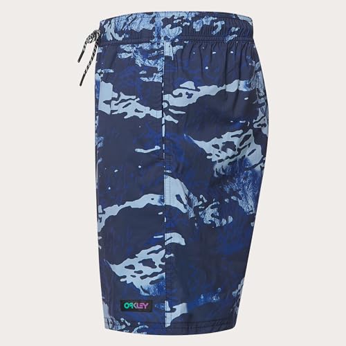 Oakley Men's Standard Camo H2o Recycled 18" Beachshort2