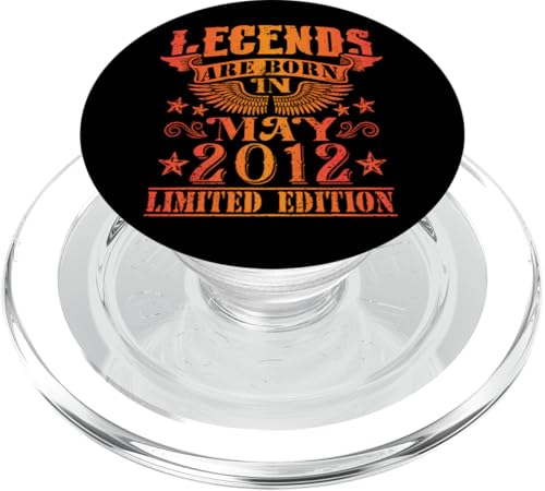 Fantastico outfit di compleanno per tutti i nati nel 2012. Grande logo con 2012 in look usato e scritte in edizione limitata. Legends are born in Maggio 2012. Divertida idea de regalo vintage de los años 2012 para.