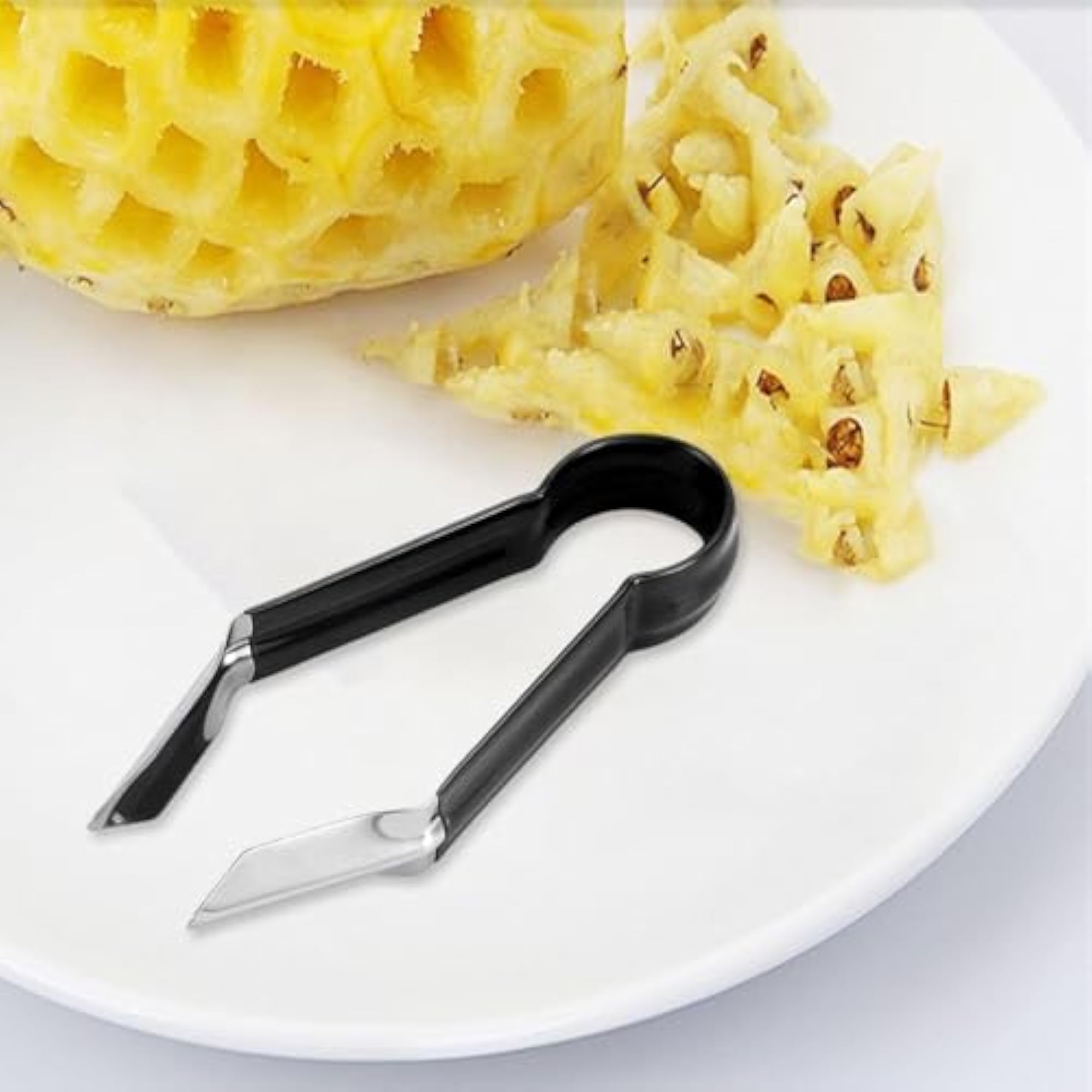 Strawberry Huller Stem Remover Tool for Kitchen Use