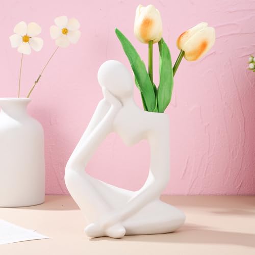 Vase en céramique blanc mat au design unique pour intérieur moderne