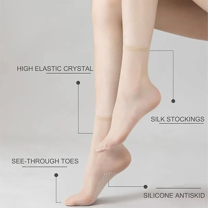 Under Armour Women`s HeatGear Trainer No Show Socks 4-Pack