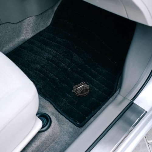 Sujeta alfombrillas de coche para mantener el suelo de tu automóvil impecable y estable 5