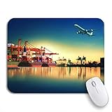 Gaming Mauspad Frachtflugzeug Fliegt Über Schiff Im Hafen Für Logistik Schreibtischunterlage Mit Rutschfest Gummierte Unterseite Modernes Office Mauspad, Für Homeoffice, Laptops, 25 x 30cm