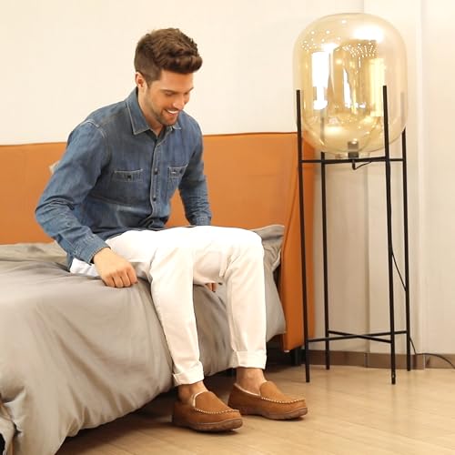 FLYFUPPY Mens Moccasin Slippers Memory Foam Slippers Warm Plush Fluffy Indoor/Outdoor House Shoes2