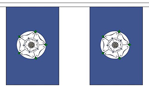 Flagtex Yorkshire Old Fabric Bunting – 9m with 30 Flags – Premium Indoor & Outdoor Decoration — image 1