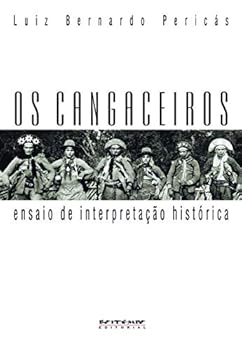 Paperback OS Cangaceiros: Ensaio de Interpretacao Historica [Portuguese] Book