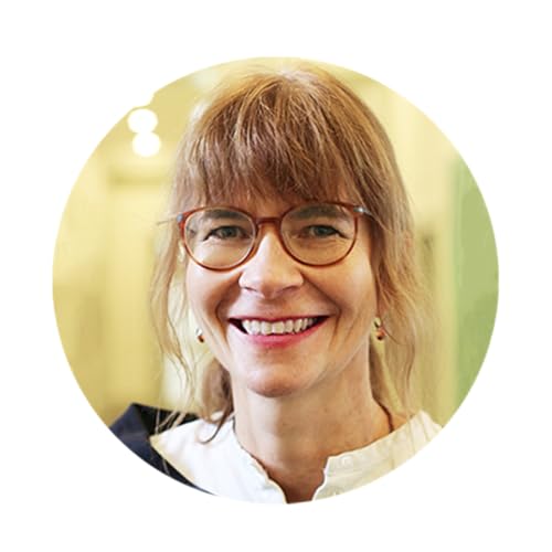 Conduct or Oppositional Defiant Disorder in Girls: A Cognitive Behavioural Skills Training Podcast Por  arte de portada