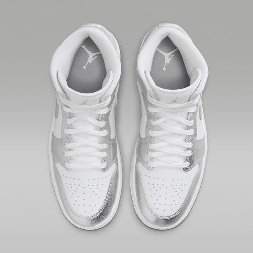 Image of Nike Women's Air Jordan 1 Mid SE Sneaker