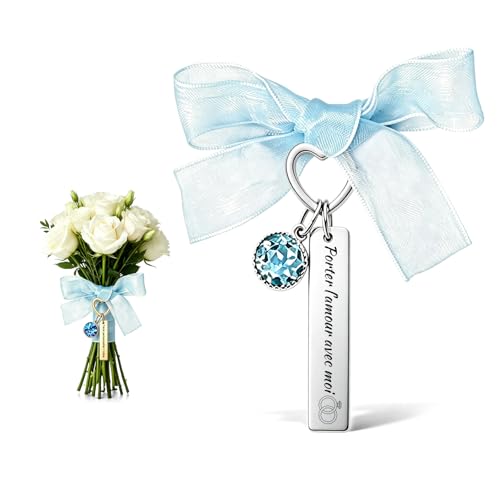 Pendentif bouquet de mariée gravé Yace, le souvenir éternel de vos fiançailles