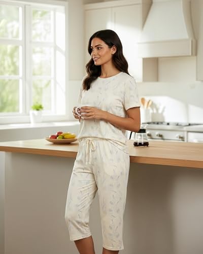 Image of Real Essentials 2 Pack: Womens Pajamas Short Sleeve Sleepwear Tops and Capri Pants Pjs Print Pajama Sets (Available In Plus)