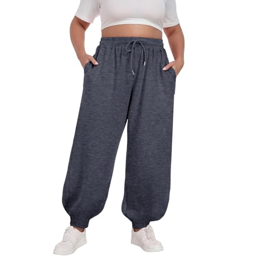 Costume élégant en tissu pour femme en coupe cintrée et pantalon droit chic