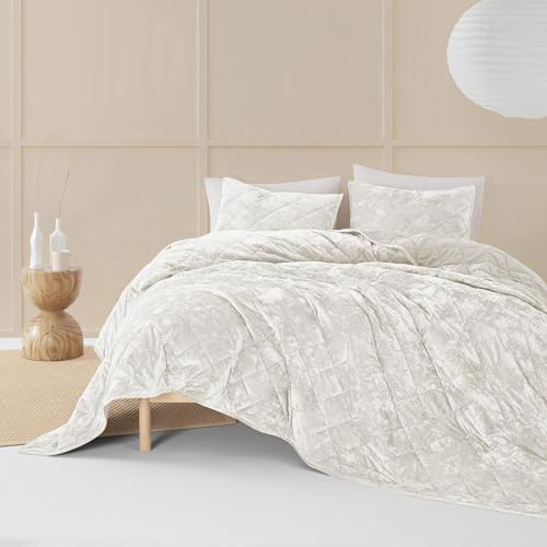 Image of Wonderful Luxury Velvet Beige Quilt Set Queen, Diamond Stitch Pattern Bedding, Lightweight Ultra-Soft Skin-Friendly, All-Season, Versatile as Comforter /Bedspread for Adults Teens Kids Bedroom,94 inchx94 inch