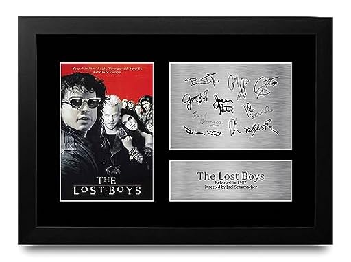 HWC Trading FR A4 The Lost Boys Kiefer Sutherland Los Regalos Imprimieron La Imagen Firmada Del Autógrafo Para Los Fans De La Memorabilia De La Película - A4 Enmarcado | Ya disponible en tu tienda friki favorita! En mundofriki.es!