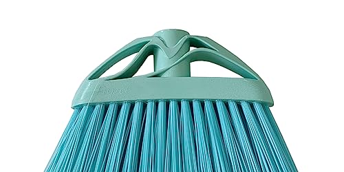 Miniatura 3 de Clim Profesional Escoba Ecológica Plana De Fibras Duras Línea Eco Ocean Fabricada Con Plástico Marino Reciclado. Color Verde Agua. Cepillo De Barrer De 6 Cm De Ancho Y 4 Cms De Alto.