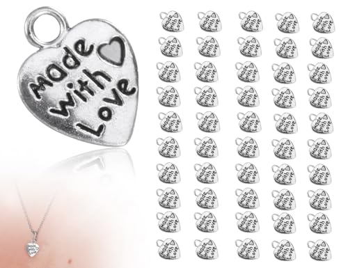 AOYEGIC 50 Stück Herz Anhänger,Vintage Metall Basteln Herzanhänger,Mini Antique Charm,Schmuckzubehör,Handmade Knöpfe Label mit Made with Love,für DIY Handwerk Schmuck Herstellung(antikes Silber)