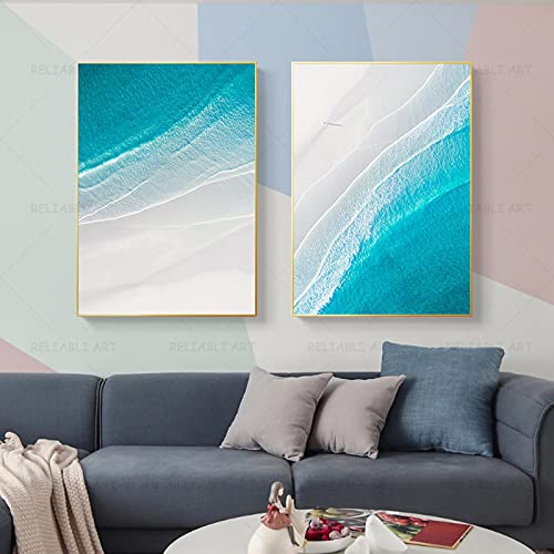 Affiche plage de sable azur et paysage nordique pour décoration salon moderne