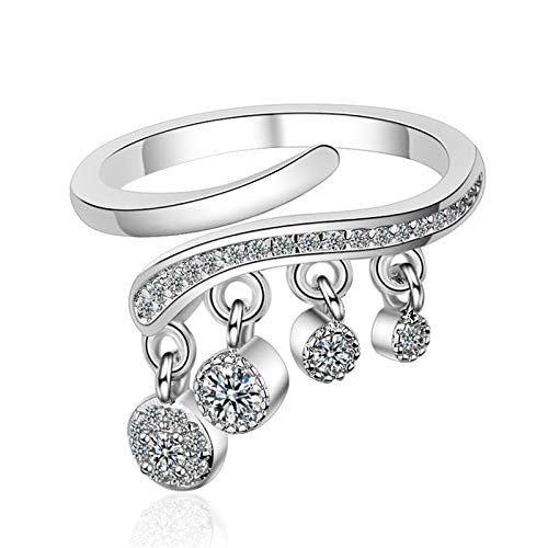 Bague réglable femme au style cool et pompon mobile pour rayonner en soirée