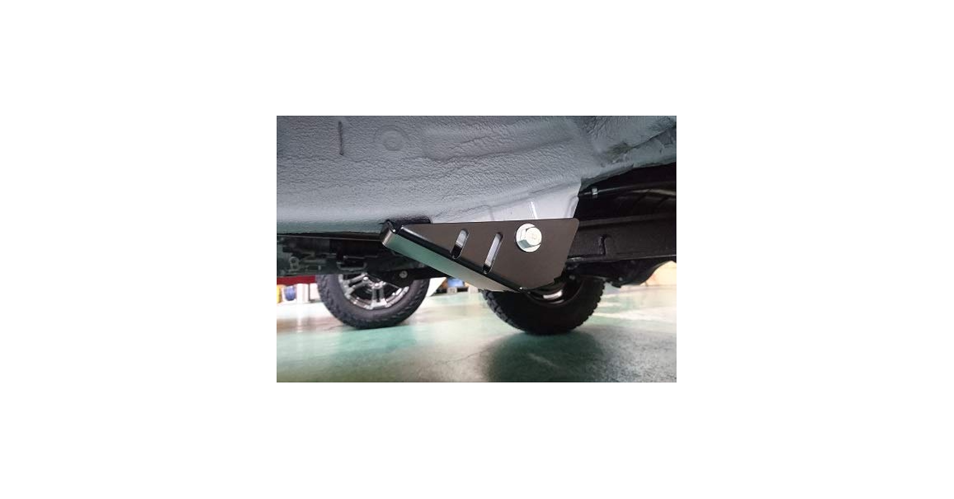 ジムニーJB64.74系 JAOS アームプロテクター リア 左右 ジムニーJB64.74系 JAOS アームプロテクター リア 左右 JAOS