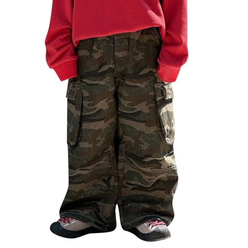 Vêtements tendance jeans enfant coupe skinny fit ajustée et mode Y2K