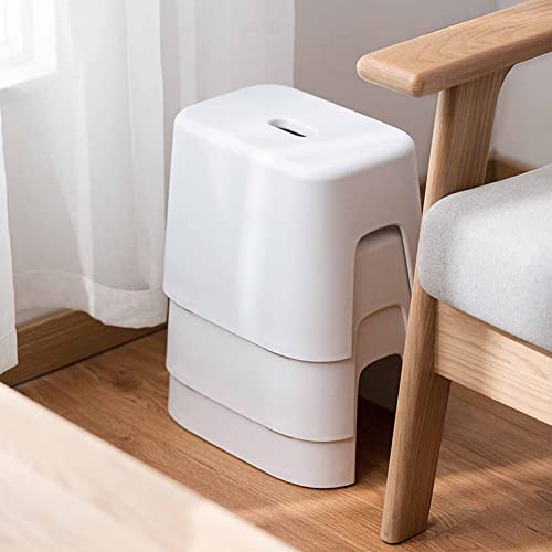 Tabouret pour enfants idéal dans la salle de bain pour brosser les dents