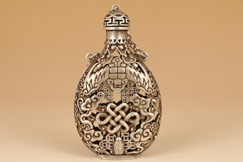 UCCKEYI Chinese Old Antique Tibet Silver Carved Chinese Knot Statue