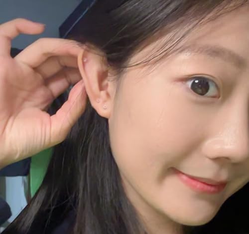 Cisyozi 20G 18G 16G Clear Plastic Nose Ring Stud Piercing Retainer for Surgery Flexible Flat Top Nose Stud Acrylic Bendable Nose Stud Piercings for Work Sport 2mm Tops3