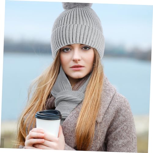 Set de invierno para mujer con gorro bufanda y guantes táctiles térmicos 3