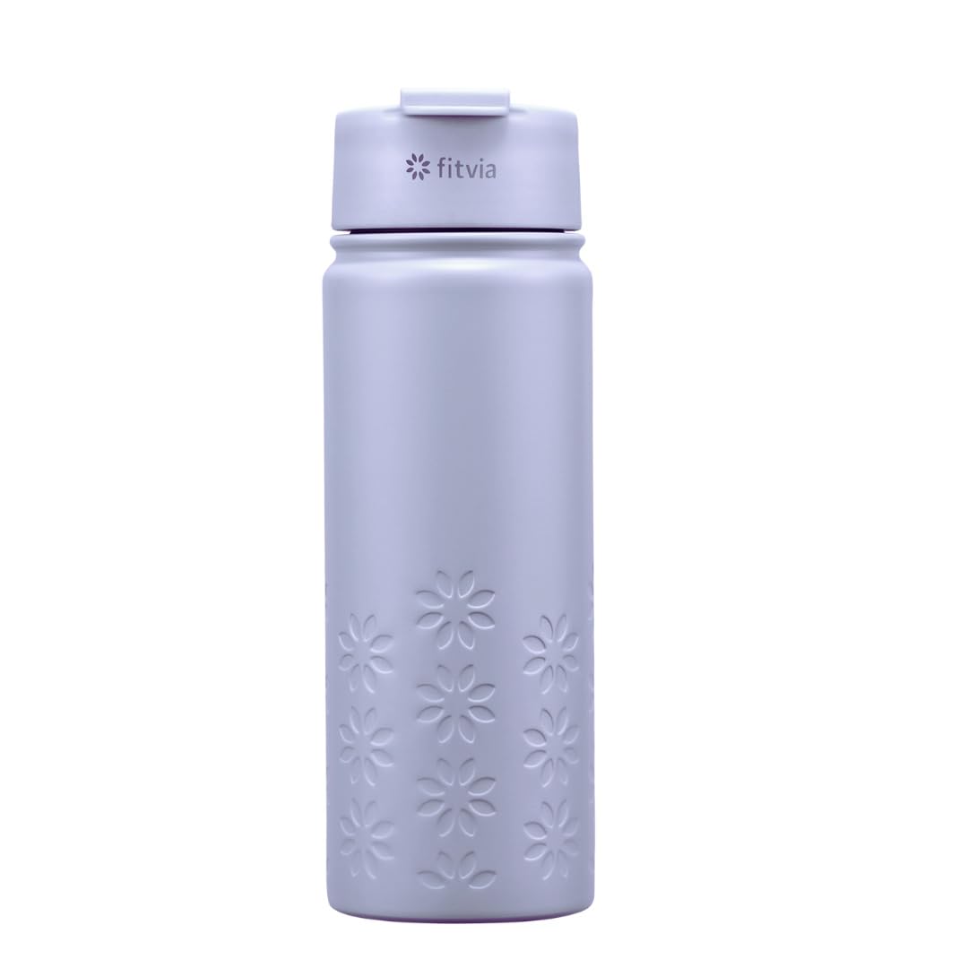 fitvia Thermoflasche Edelstahl Lila 500 ml – Thermobehälter in Flieder mit floralem Design & Teesieb, doppelwandiger Isolierbehälter hält Getränke warm & kalt, langlebiger Trinkbecher mit Deckel