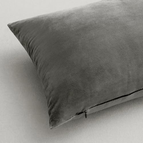 Image of MIULEE Pack of 2, Velvet Soft Soild Decorative Square Throw Pillow Covers Set Cushion Cases Pillowcases for Sofa Bedroom Car18 x 18 inch 45 x 45 cm