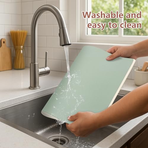 HELI MIAO Tischsets Abwaschbar 6er Set - Doppelseitige Platzsets & Untersetzer aus Lederoptik, rutschfeste & wasserdichte Tischunterlage für Esstisch und Familie - Rechteckig in Salbeigrün+Cremebeige