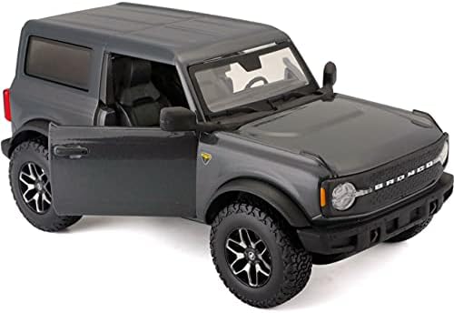 Maisto Diecast Cars 2021 Ford Bronco Badlands Gray Metallic with Black Top Special Edition 124 Diecast Model Car by Maisto 31530