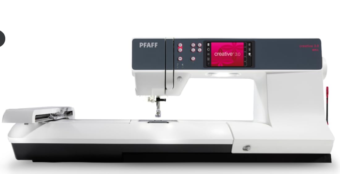 Pfaff Creative 3.0 con 5 anni di garanzia e software per creare ricami omaggio