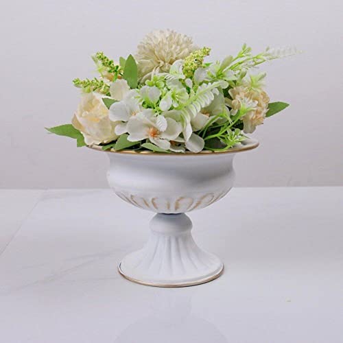 Vase en métal trompette pour centre de table de mariage chic